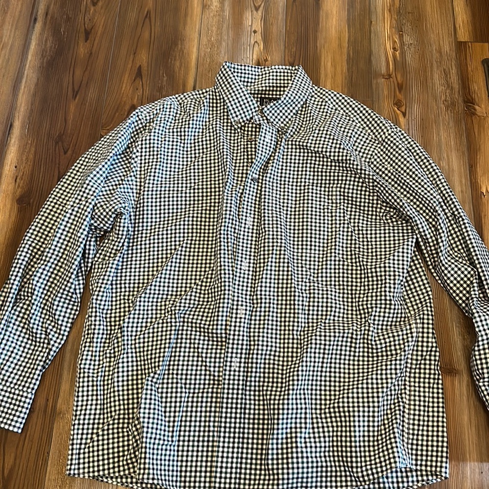 Jos. A. Bank long sleeve button down shirt